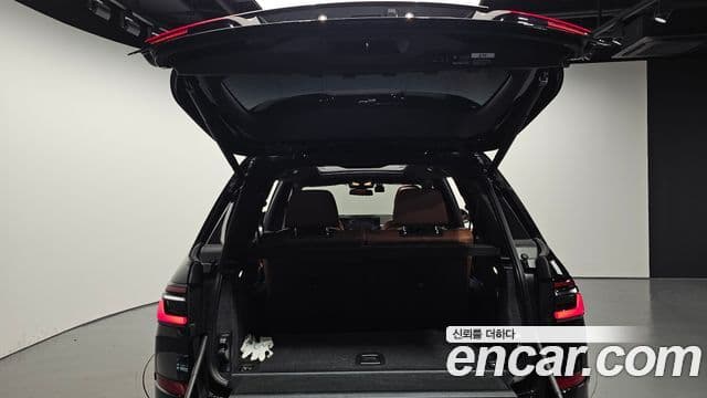 BMW X7 2025 — Photo 22/38