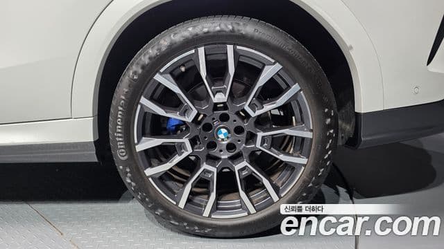 BMW X6 2024 — Photo 21/34