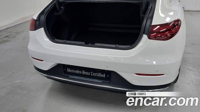 Mercedes-Benz EQE, 2022