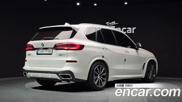 BMW X5 2021 — ფოტო 3/30
