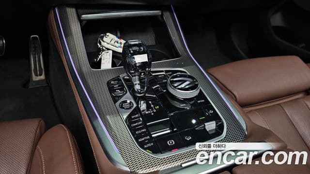 BMW X5 2021 — ფოტო 28/30