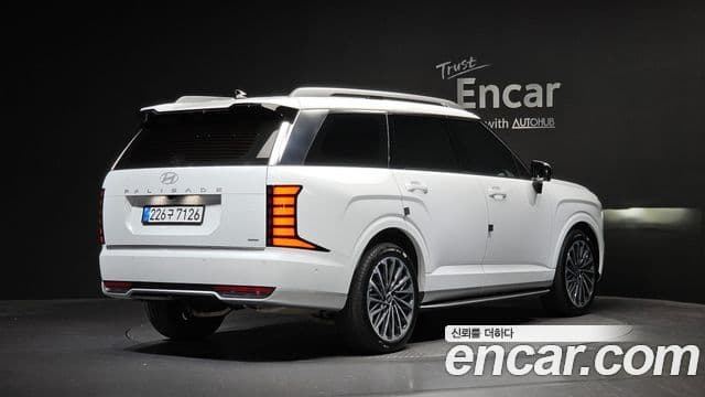Hyundai Palisade 2025 — ფოტო 28/33