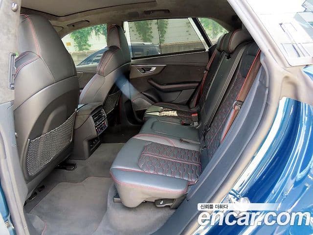 Audi RSQ8 2021 — Photo 4/8
