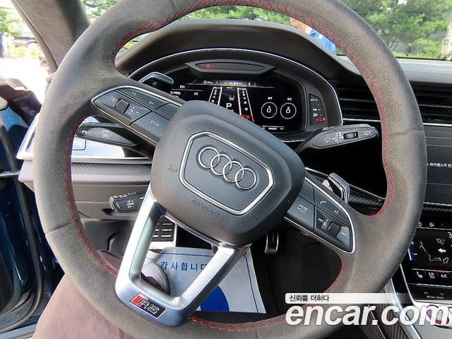 Audi RSQ8 2021 — Photo 8/8