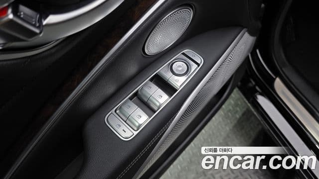 Kia The K9 2019 — ფოტო 26/32