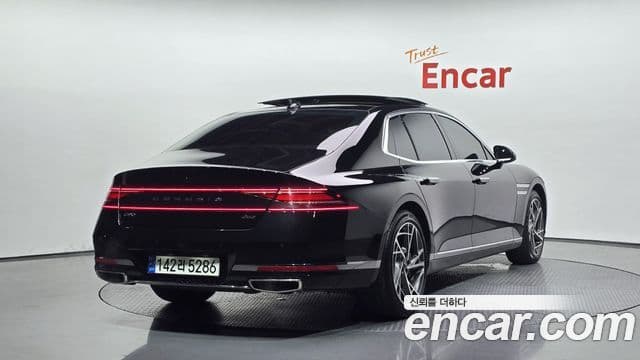 Genesis G90 2022 — ფოტო 19/34