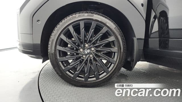 Hyundai Santa Fe 2024 — Photo 33/35