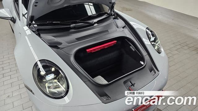 Porsche 911 2024 — Photo 27/31
