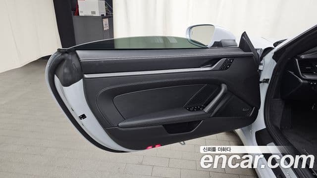 Porsche 911 2024 — Photo 20/31