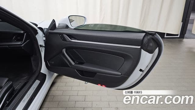 Porsche 911 2024 — Photo 12/31