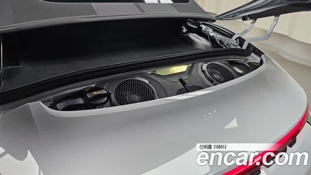 Porsche 911 2024 — Photo 24/31