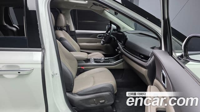 Kia Carnival 2025 — Фото 11/20
