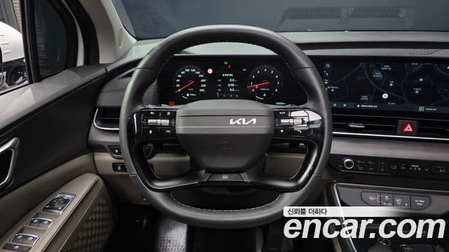 Kia Carnival 2025 — Фото 13/20