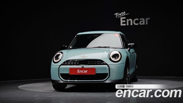 Mini Cooper C 2025 — Фото 2/20