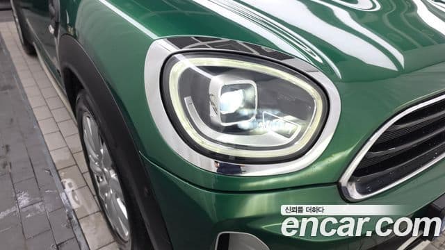 Mini Cooper D Countryman 2022 — ფოტო 9/32