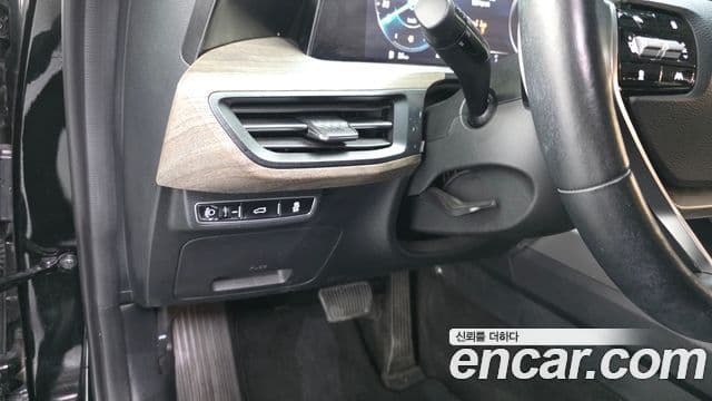 Kia K8 2021 — Şəkil 9/31