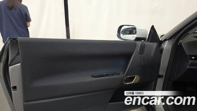 Mini Cooper Electric 2024 — Şəkil 22/30