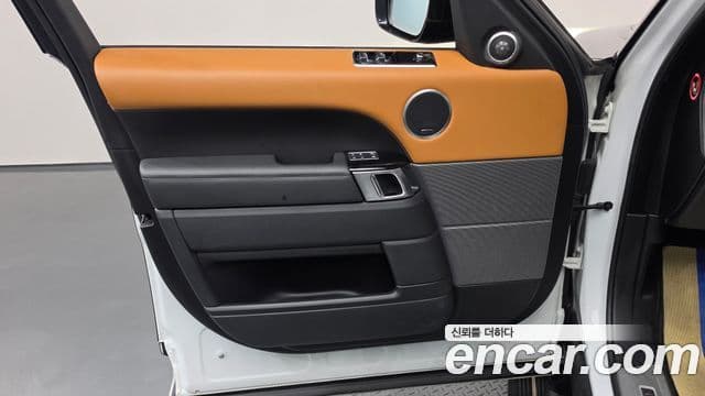 Land Rover Range Rover Sport 2019 — Şəkil 16/39