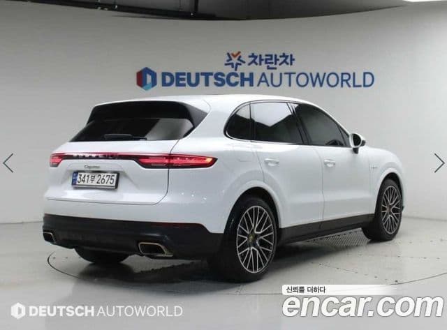 Porsche Cayenne 2021 — Photo 10/20