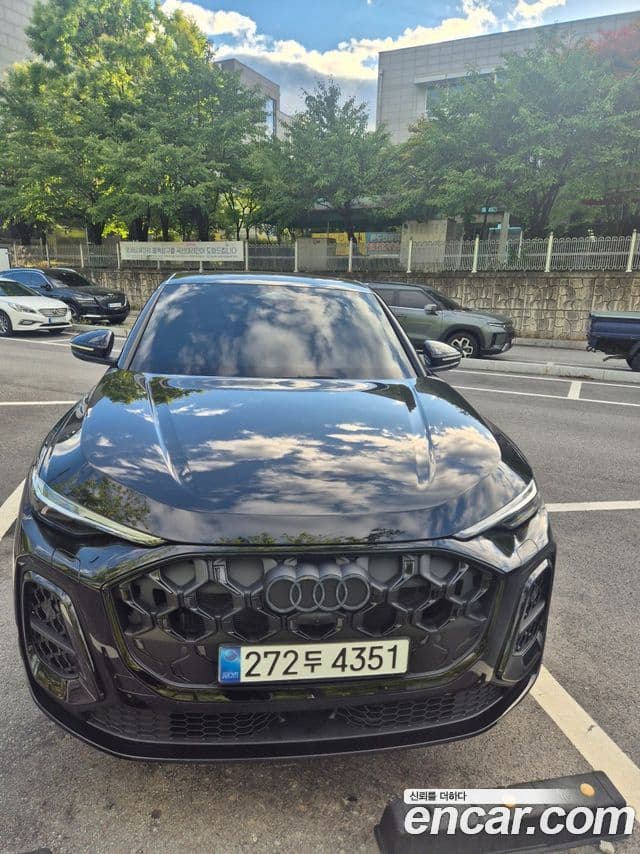 Audi Q5 2025 — Photo 12/12
