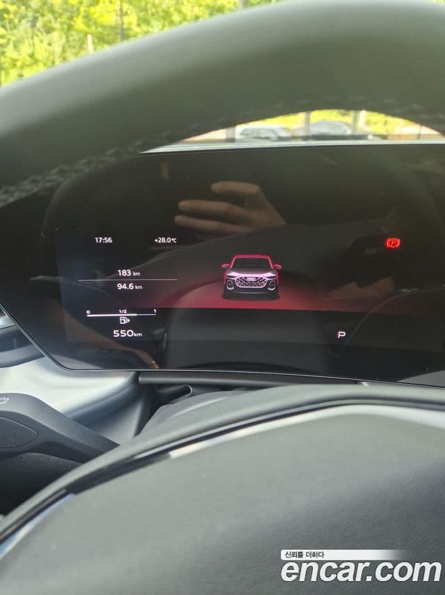 Audi Q5 2025 — Photo 8/12