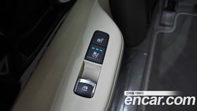 Kia Carnival 2024 — Фото 16/20
