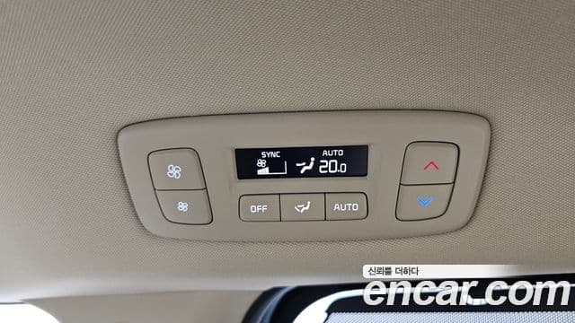 Kia Carnival 2025 — ფოტო 31/39