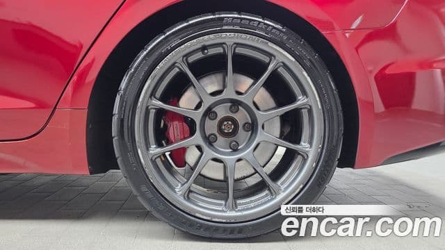 Genesis G70 2019 — Şəkil 32/38