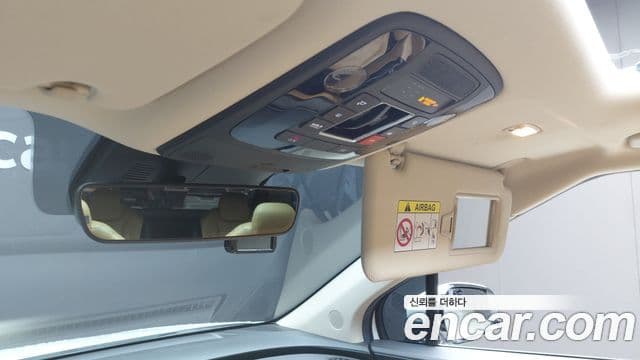 Kia Carnival 2023 — Photo 9/36
