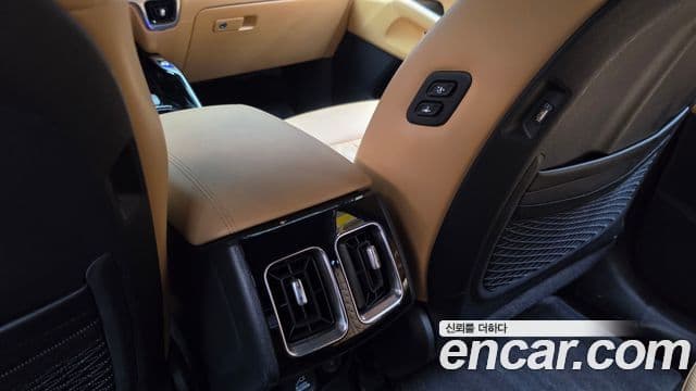 Kia Sorento 2022 — Photo 19/36