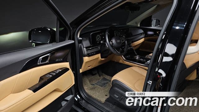 Kia Carnival 2021 — Фото 10/20