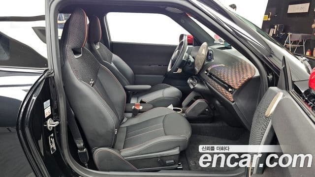 Mini Cooper Electric 2025 — Photo 19/31