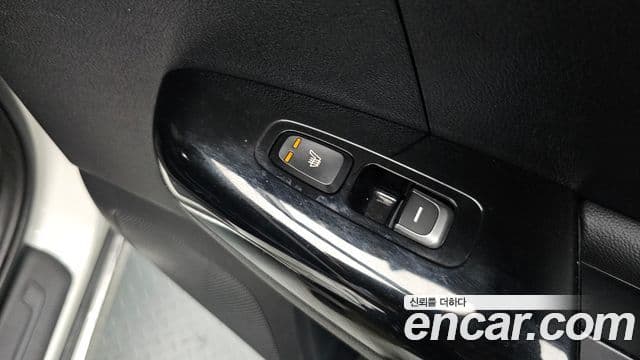 Kia Sportage The Bold 2021 — Фото 18/20