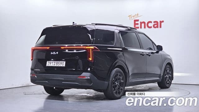 Kia Carnival 2024 — Фото 2/20