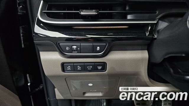 Kia Carnival 2024 — Фото 16/20