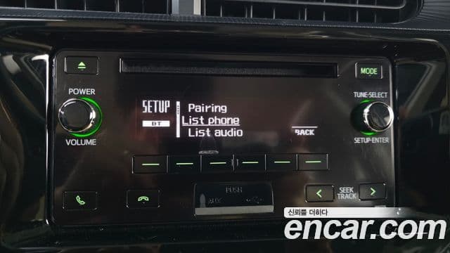 Toyota Prius C 2019 — Photo 19/32