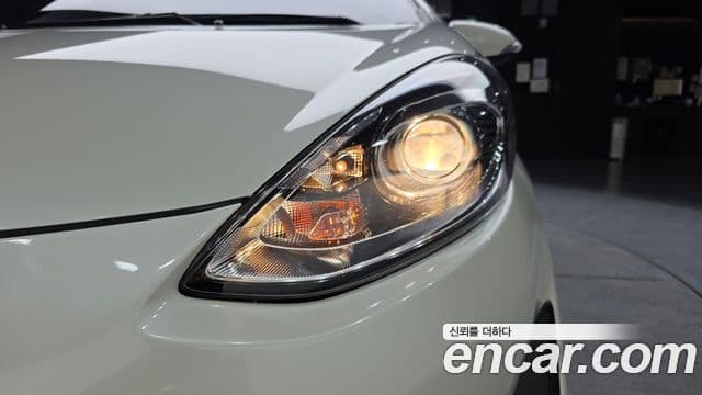 Toyota Prius C 2019 — Photo 29/32