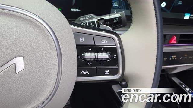 Kia Sorento 2025 — Фото 17/20
