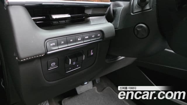 Cadillac Escalade 2022 — Photo 16/36