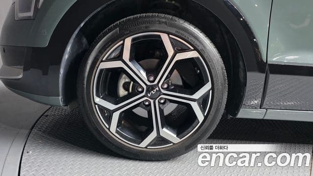 Kia Niro 2022 — Фото 5/20