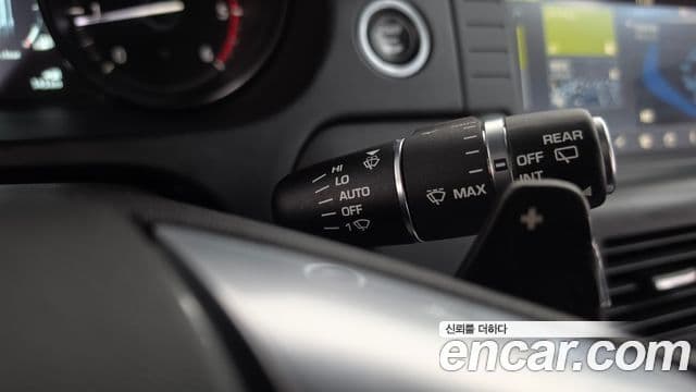 Land Rover Discovery Sport 2019 — ფოტო 9/36