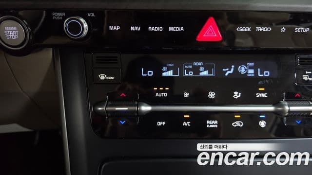 Kia Carnival 2021 — ფოტო 3/35