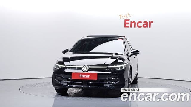 Volkswagen Golf 2026 — Photo 8/33