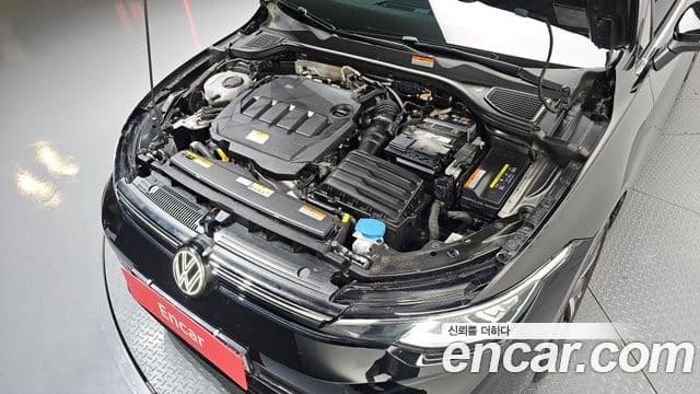 Volkswagen Golf 2026 — Photo 23/33