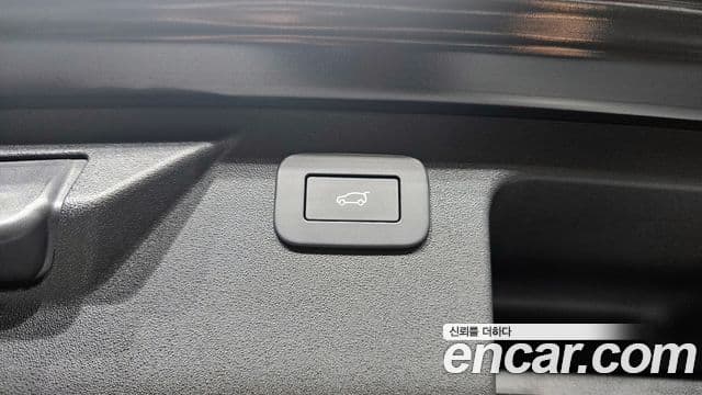 Land Rover Discovery Sport 2024 — фото 18 из 20