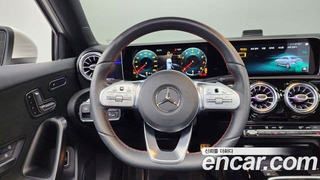Mercedes-Benz A-Class 2020 — ფოტო 14/20