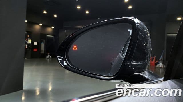 Genesis Electrified G80 2021 — ფოტო 13/20