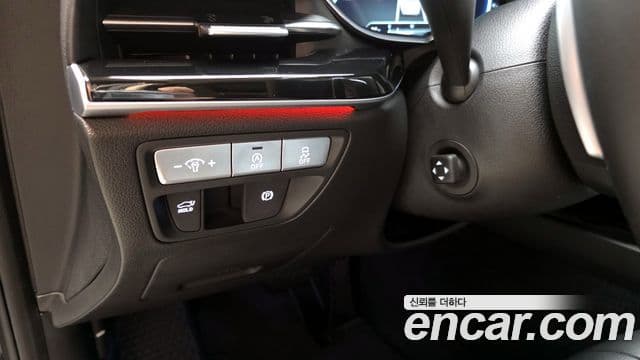 Genesis Electrified G80 2021 — фото 14 из 20