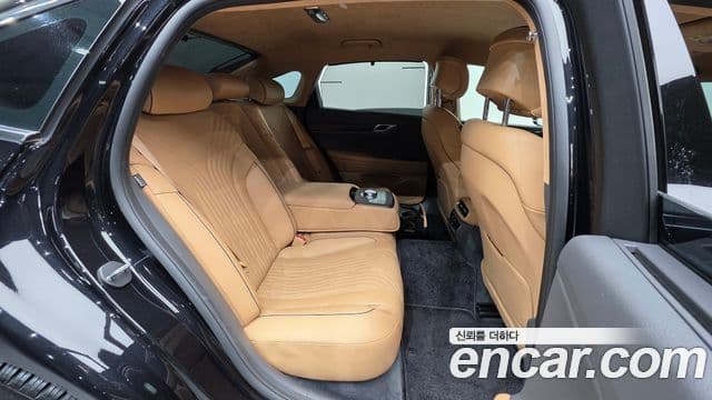 Genesis Electrified G80 2023 — Şəkil 19/20