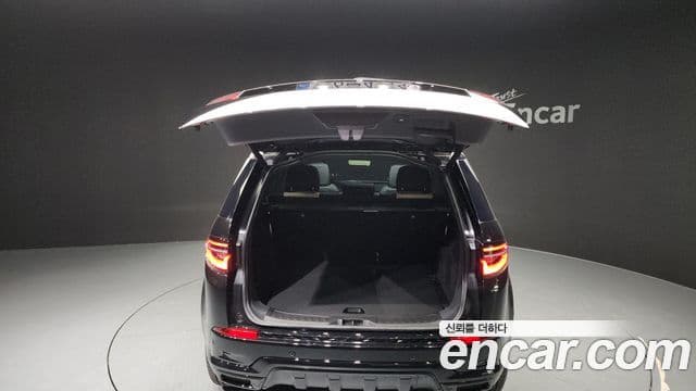 Land Rover Discovery Sport 2024 — фото 20 из 20